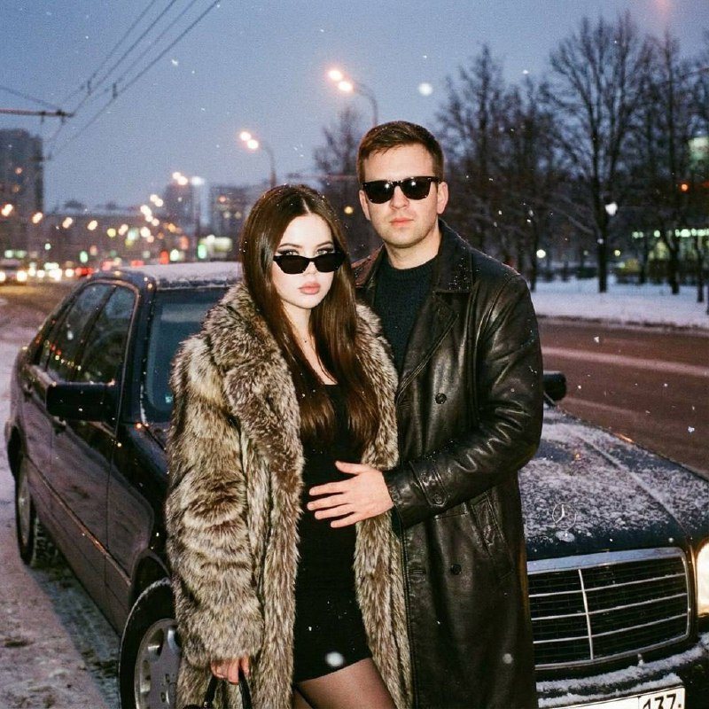 Зимняя фотосессия в стиле девяностых