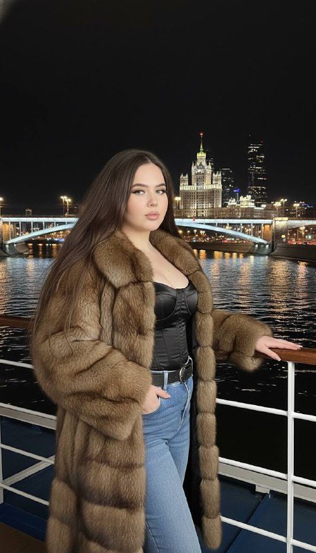 Ночная прогулка на теплоходе